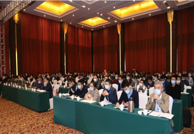 國機(jī)集團(tuán)黨委常委、副總經(jīng)理丁宏祥出席中國軸承工業(yè)科技創(chuàng)新高端論壇
